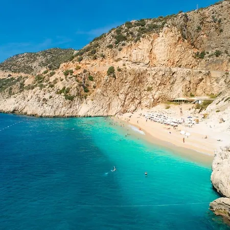 Phellos Villa *